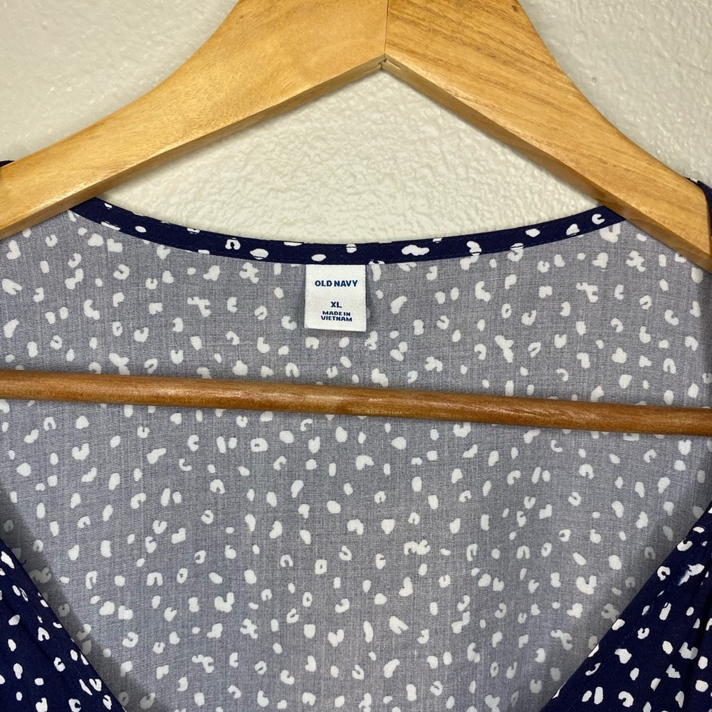 Blouse Tank - Picture 2 of 3